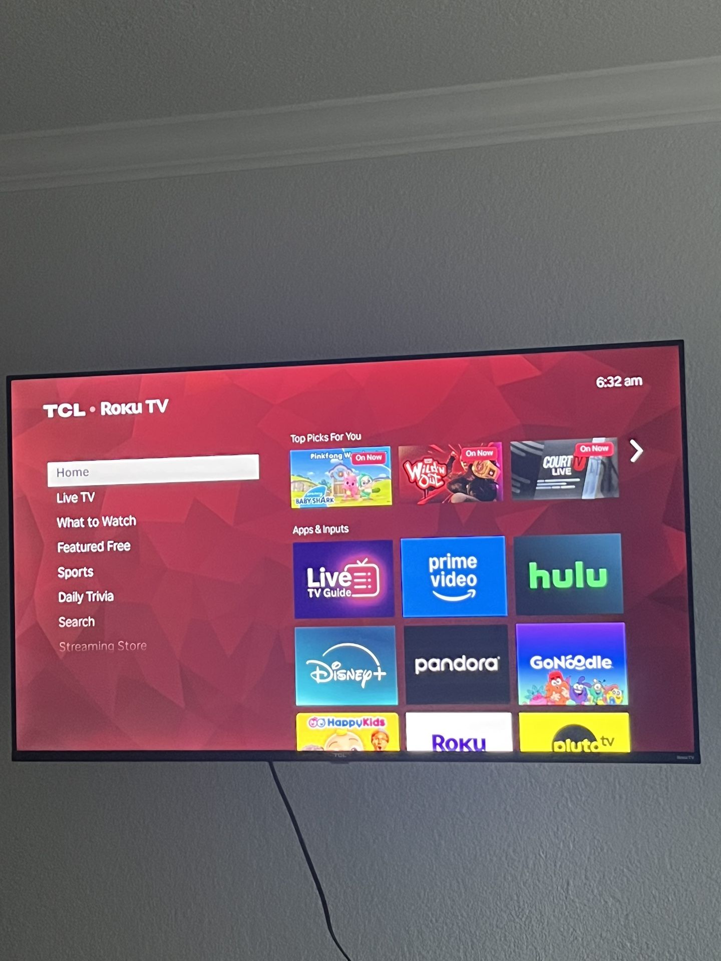 40” ROKU FLATSCREEN