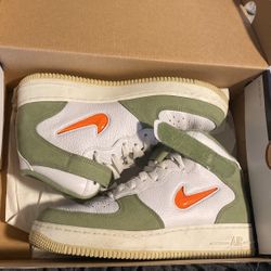 Air Force 1 Mid 