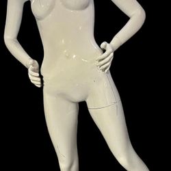 SOLD! Mannequin for store clothing display.