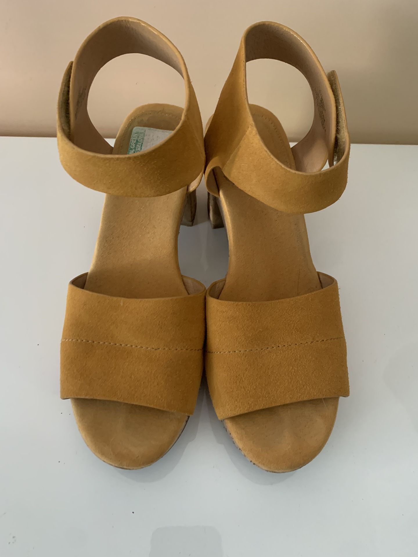 Size 9 Yellow Suede Open Toe Clogs With Cork Sole Comfortable Crown Vintage