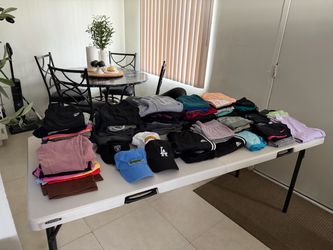 85 pieces woman lot size s/m located Anaheim