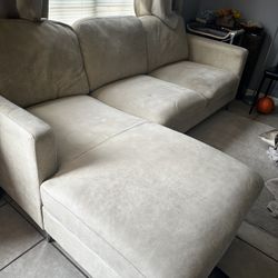 Beige Sofa/chaise