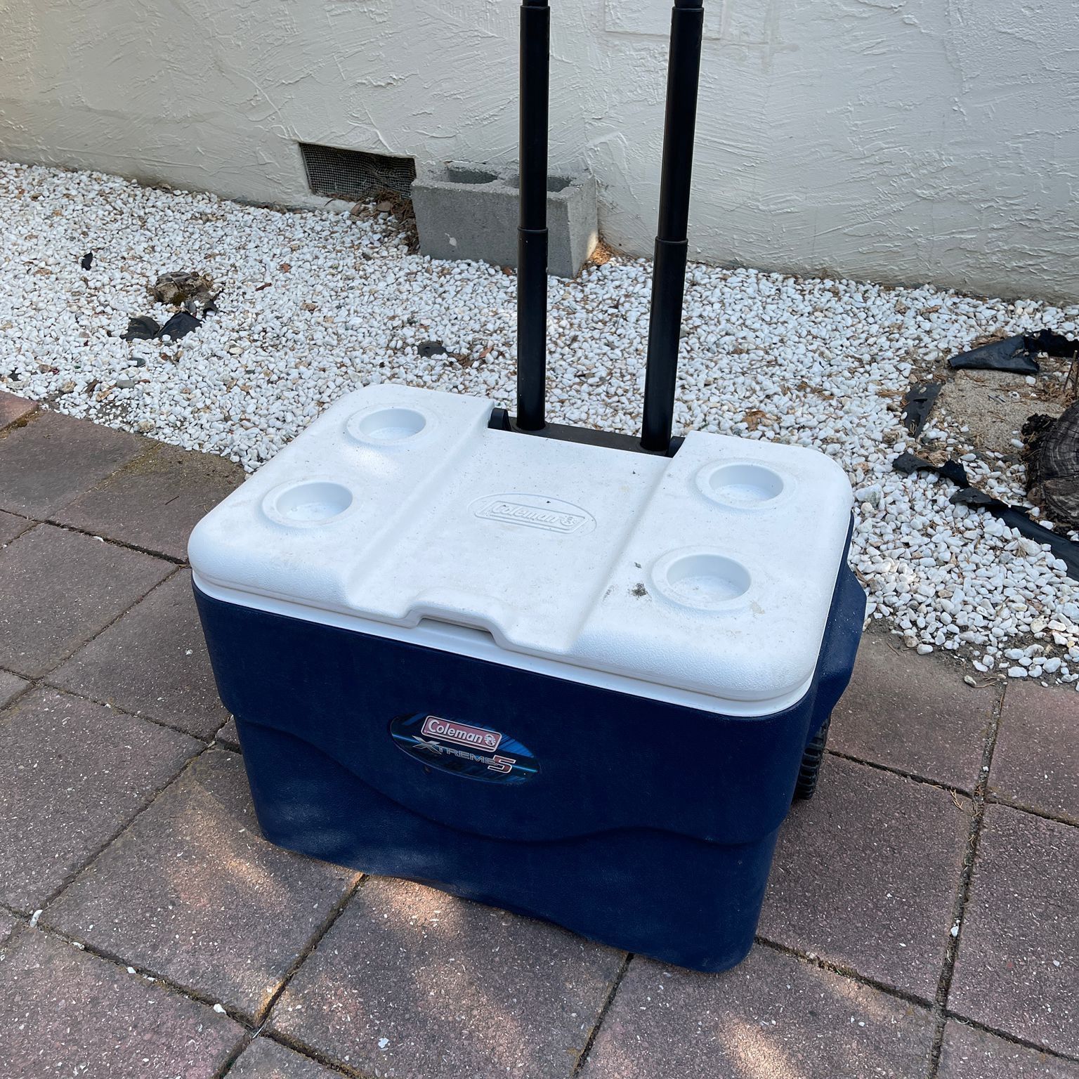 その他 Coleman 75QT XTREME5 WHEELED COOLER Coleman Xtreme 5 75-Quart Wheeled Cooler, Blue - Walmart.com