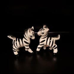 Zebra set salt and pepper hand painted in Japan
