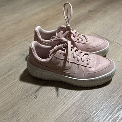 Size 8 Pastel pink nike Platform