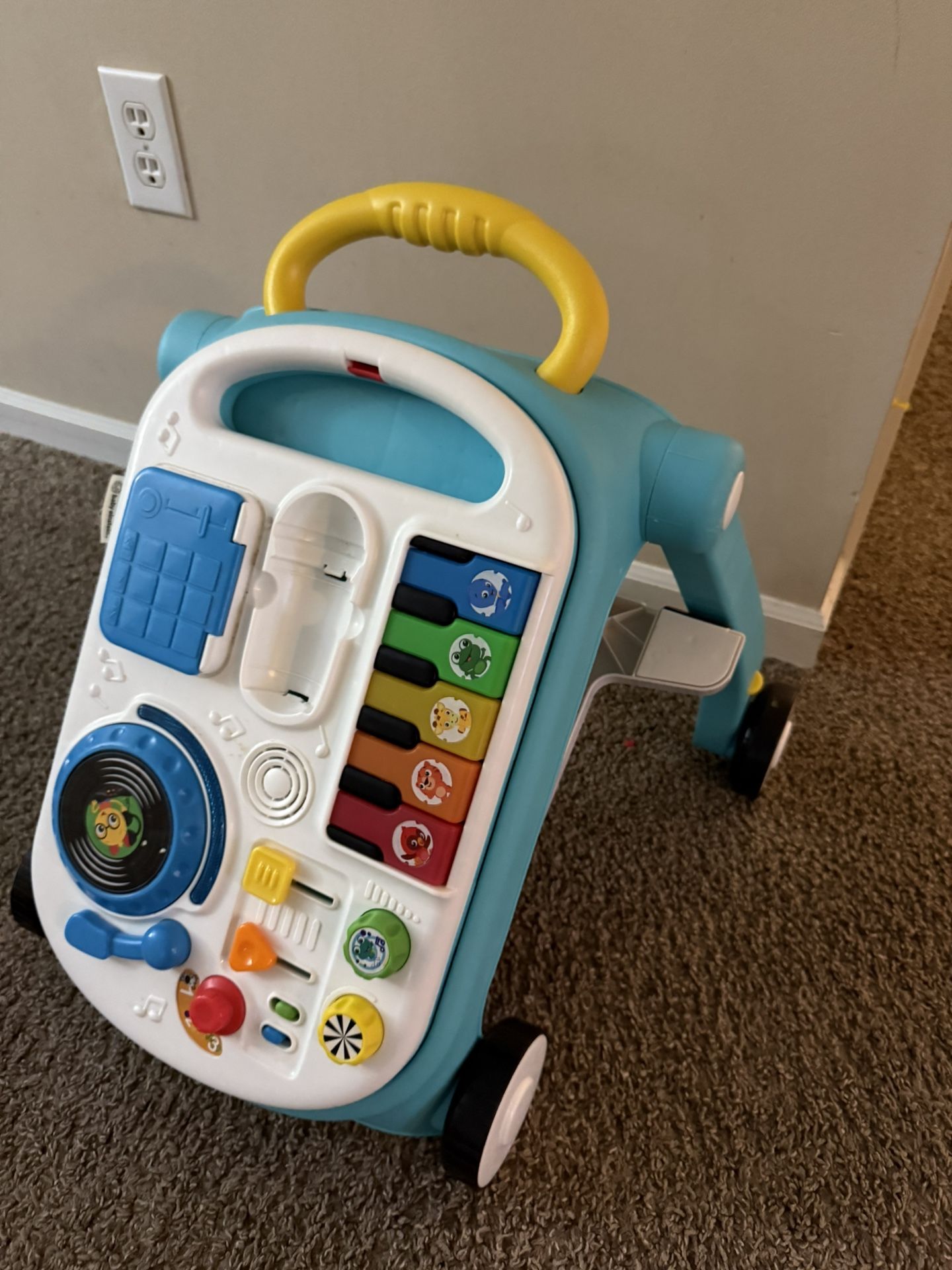  Baby Walker 