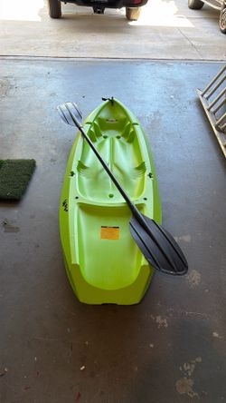 Lifetime Youth Wave Kayak with Paddle Package