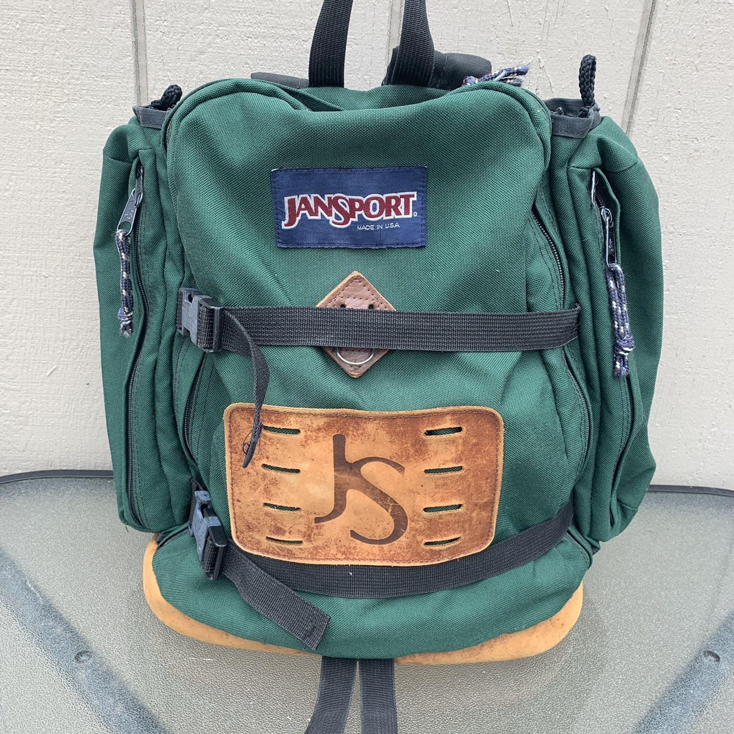 jansport backpack ebay canada different sizes of backpacks Big Student All the great features of our Big Student Where to Buy One JanSport