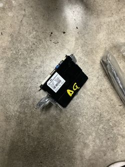 2019 Toyota RAV4 telematics transceiver control unit 867040-42140