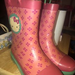 Hello Kitty Sanrio Com. Rainboots Size 13/1