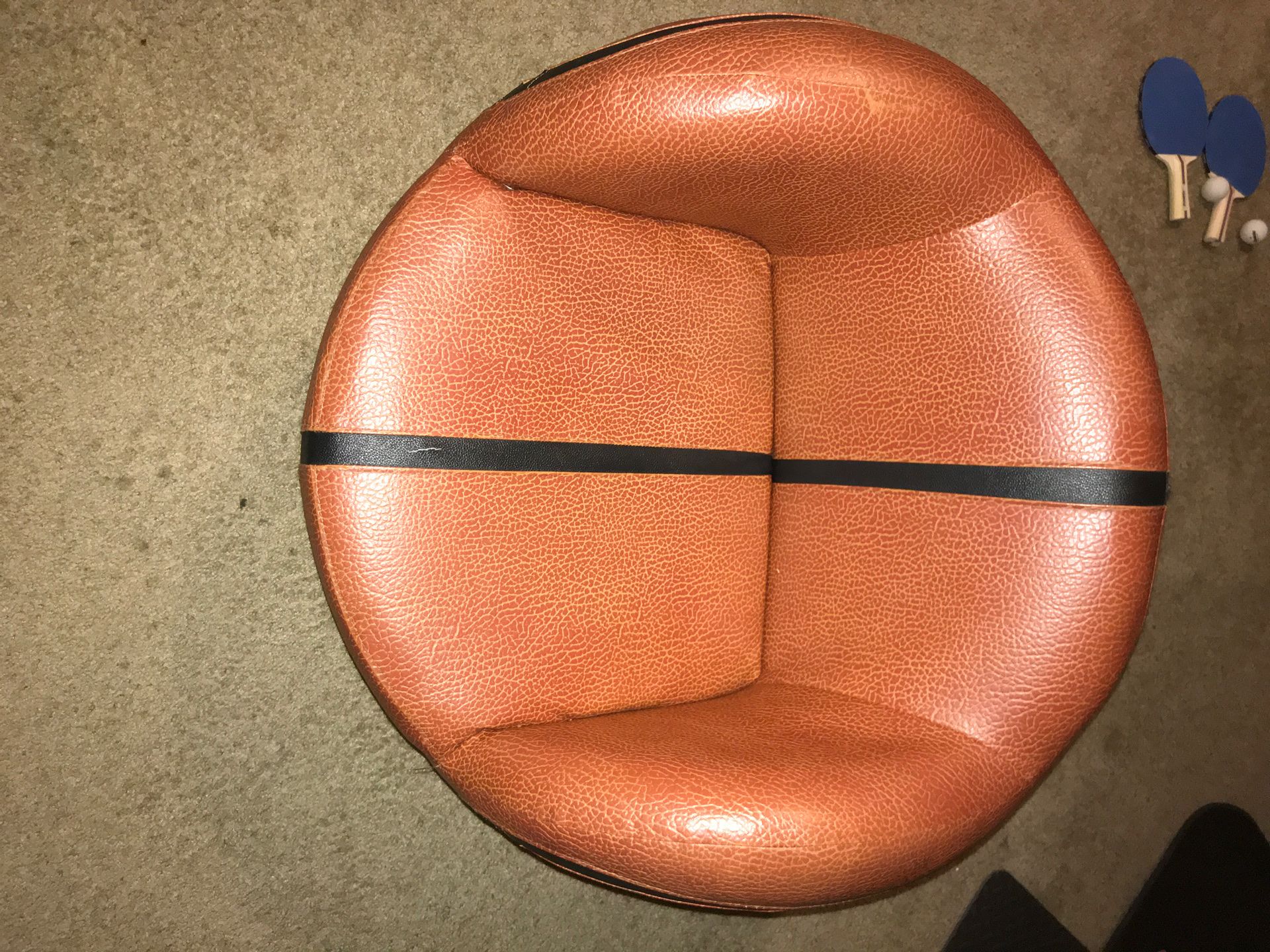 Swiveling Basketball 🏀 chair 🪑