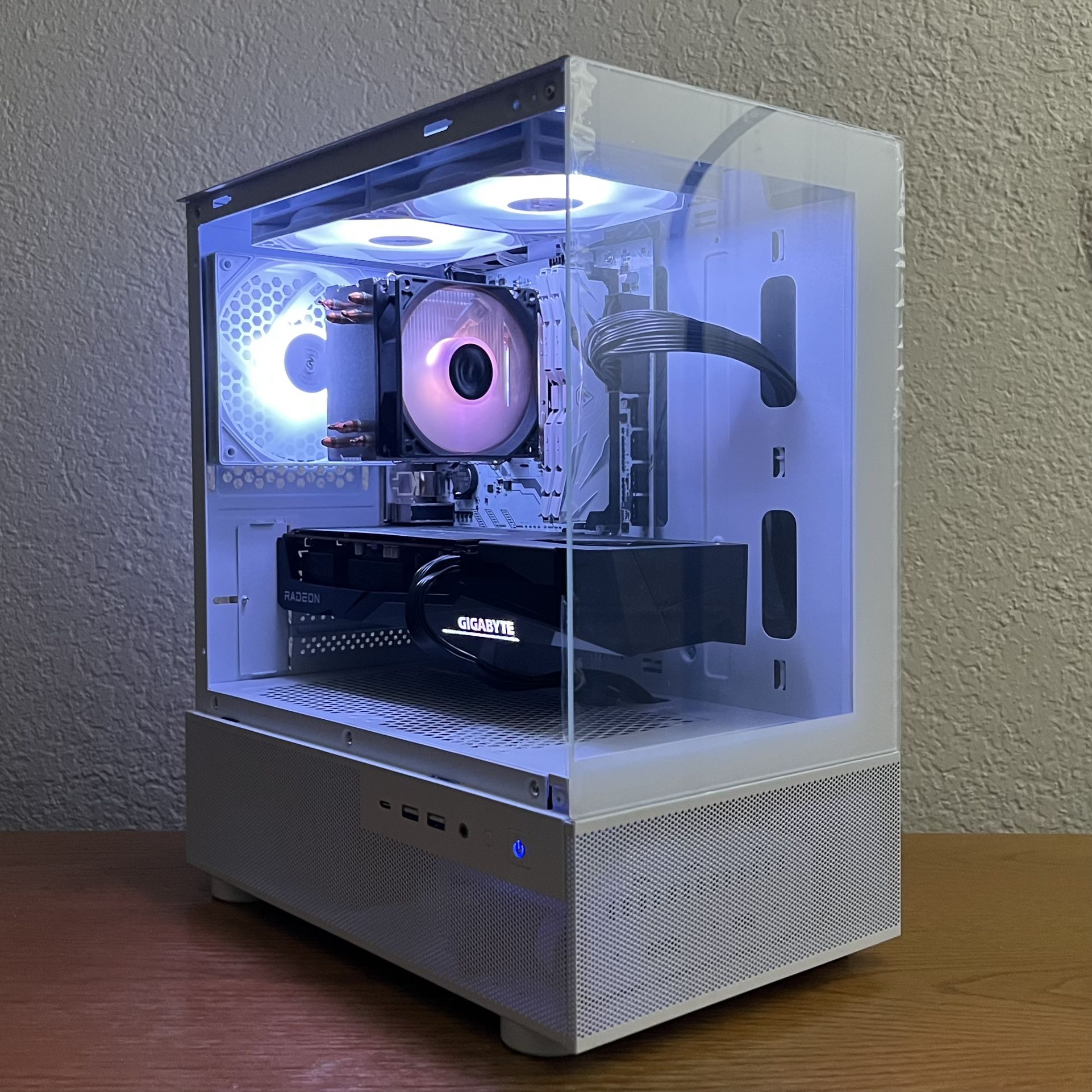 Ryzen 7 / RX 6600XT | White Gaming PC with RGB