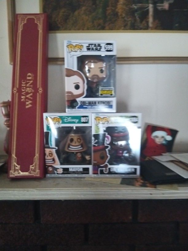 3 Funko Pop Figures