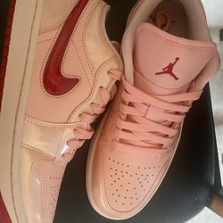 Women’s Jordans Size 7.5
