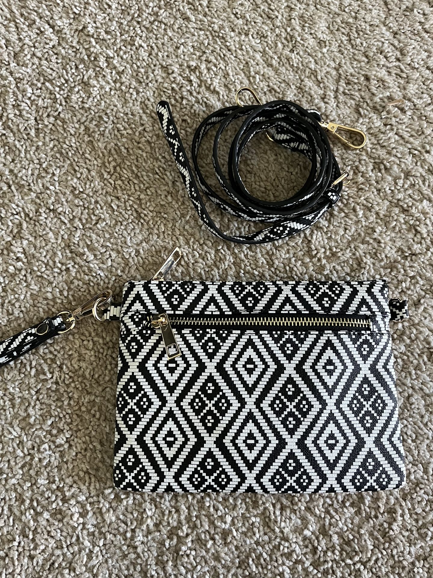 Black And White Wristlet/Crossbody Bag