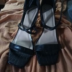 Black Heart In D High Heels Pumps