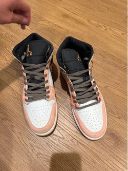 Jordan 1 mid