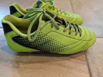 Mens soccer cleats