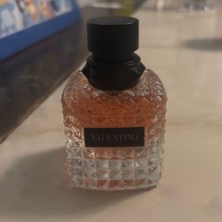 Valentino women perfume
