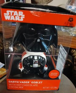 STAR WARS COLLECTIBLES