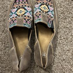 Ariat Cruiser Shoes Size 9b