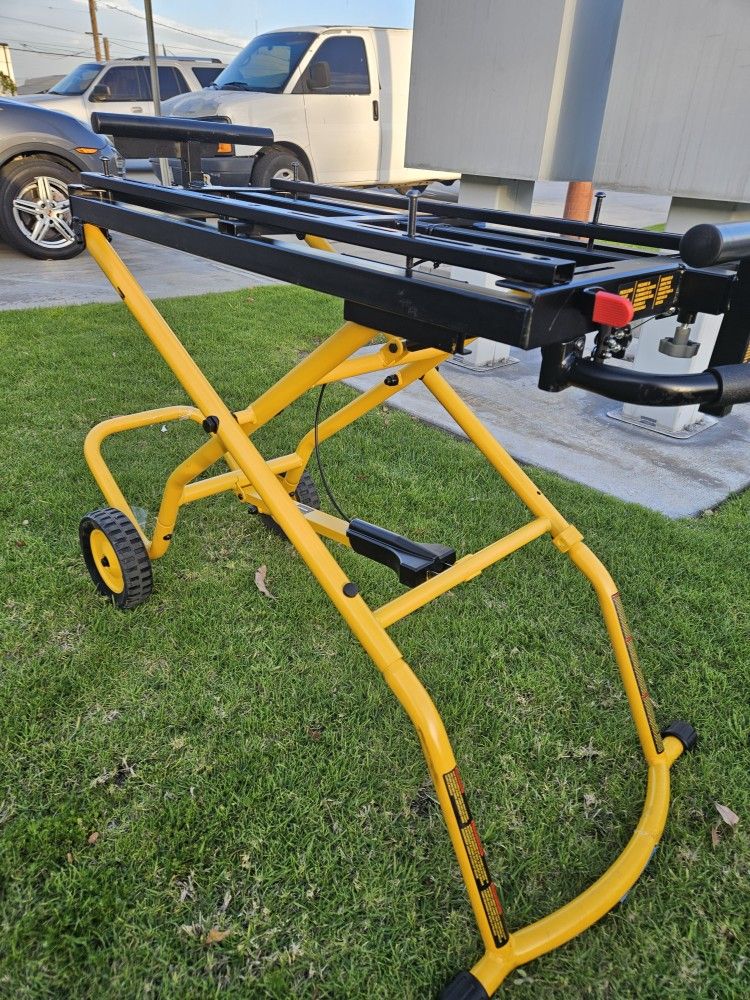 DEWALT MITER SAW STAND NEW