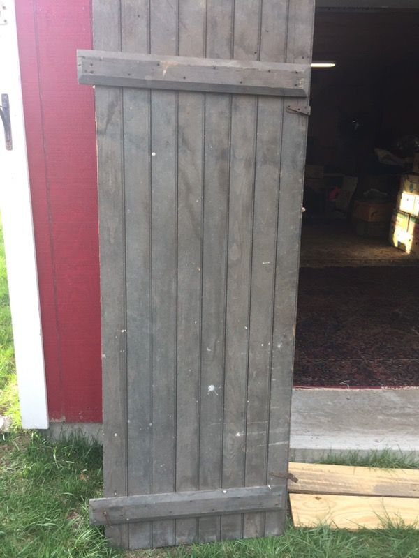 Antique Barn Door 🚪