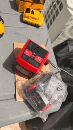 Milwaukee M18 Power Source Inverter