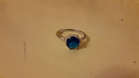 This beautiful sapphire ring is a size 8