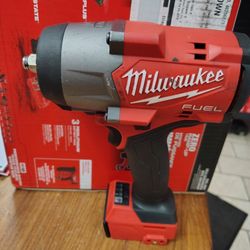 Milwaukee Fuel M18 1/2 In Impact High Torque 1600 Pls Used But Works Good
