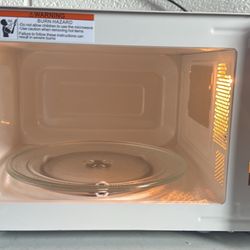 Compact Microwave 