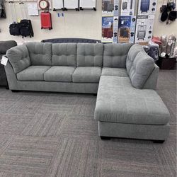 🛋️ 🔥 $49 Down – Brand New 2-Piece Sectional Sofa with Chaise – Gray | Modern Comfort 🔥