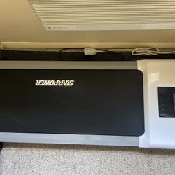 Like New walking treadmill - Starpower- Color white