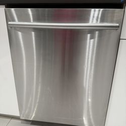 Samsung Stainless Steel Dishwasher – Works Perfectly – Broken Part Need Fixing.
