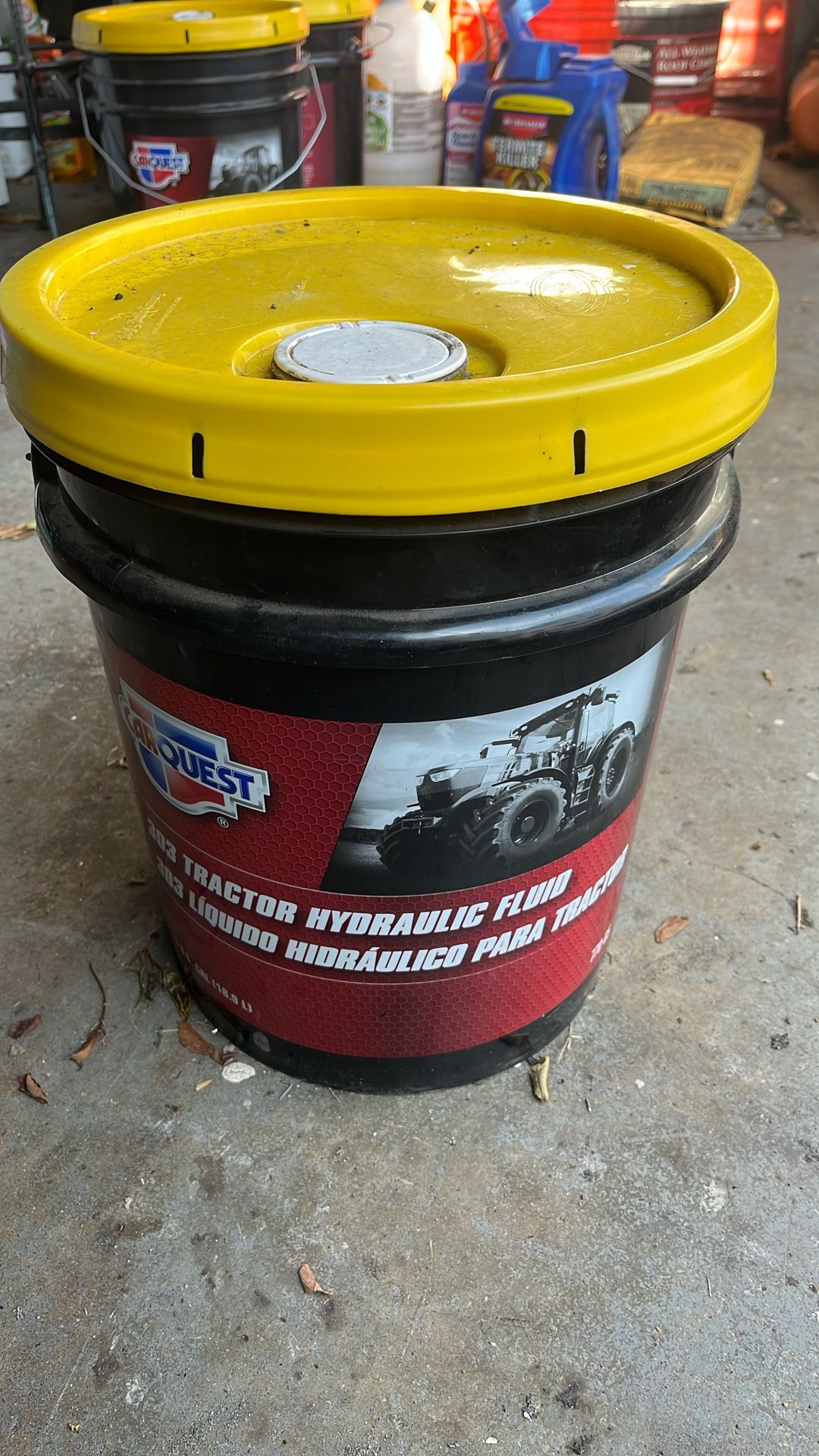 CarQuest 303 Tractor Hydraulic Fluid 5 Gal(18.9 L)