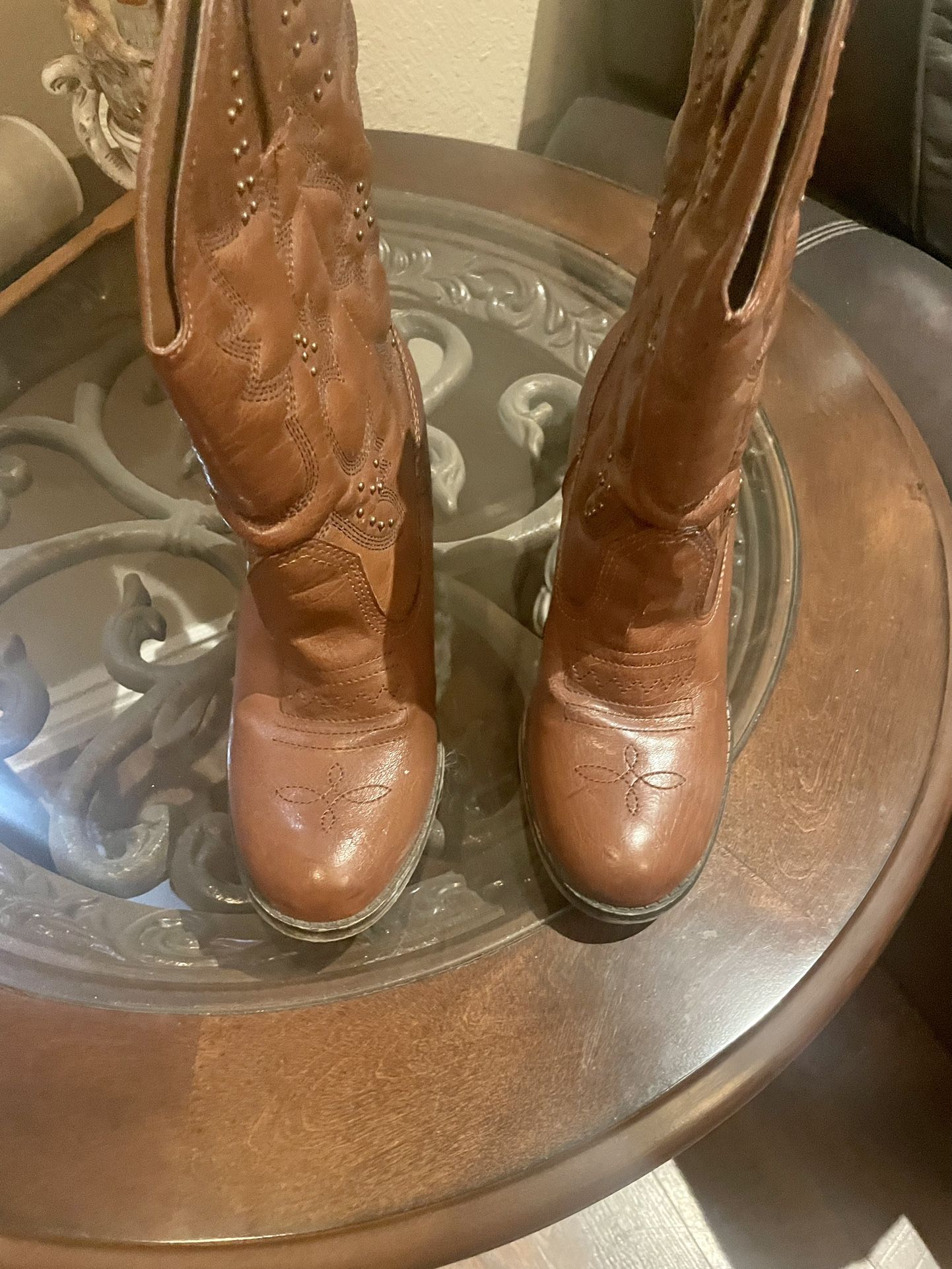 Cowgirl Boots Size 7 