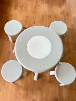 Kids PortaPlay Table