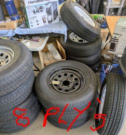 Trailer tire and rim st225x75xr15