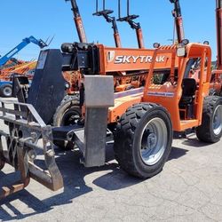2016 Skytrak 10054 Reach forklift