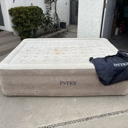 Air Mattress 