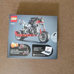 LEGO TECHNIC: Motorcycle (42132) NEW SEALED