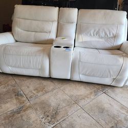 New White Power Reclining Leather Loveseat 