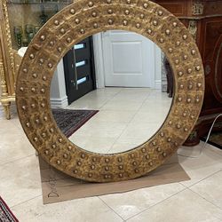 A Magnificent Antique Large Round Gold Gilt Mirror🌷