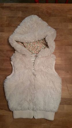 Girls faux fur vest