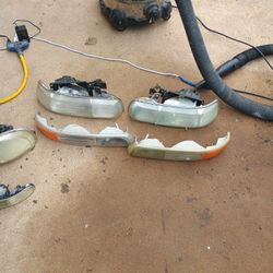 Front Lights 2003 Suburban 