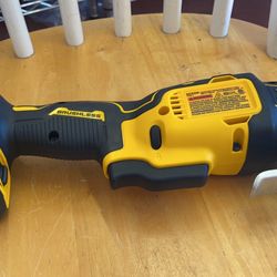 DEWALT 20-Volt MAX XR Cordless Brushless 3-Speed Oscillating Multi-Tool (Tool Only)