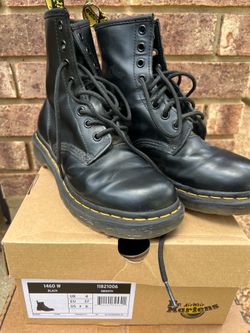 Dr. Martens, Size 6, Black