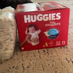 NEW BORN DIAPERS