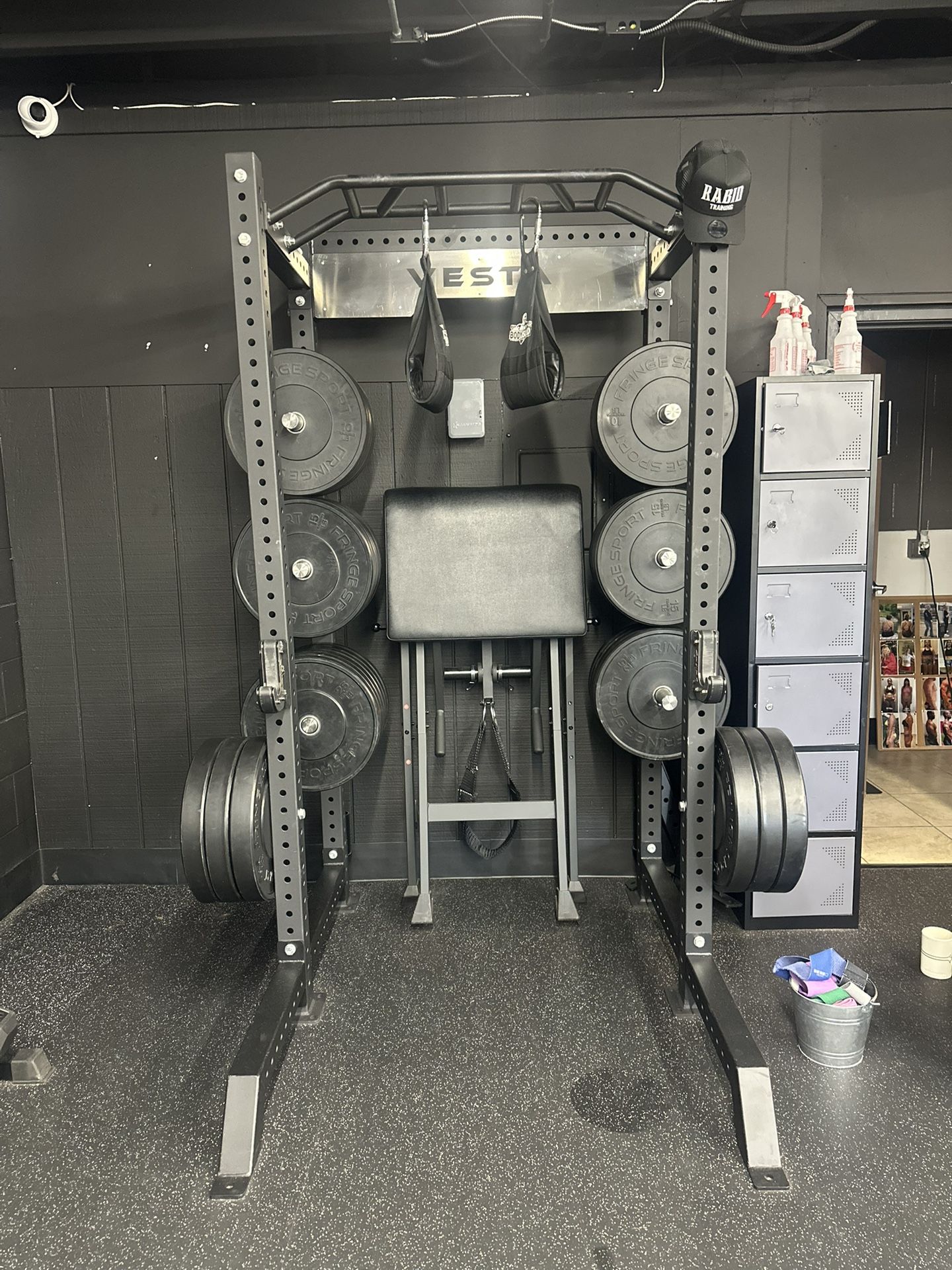 SQUAT RACK