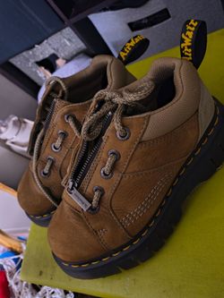 Doc martens size 6